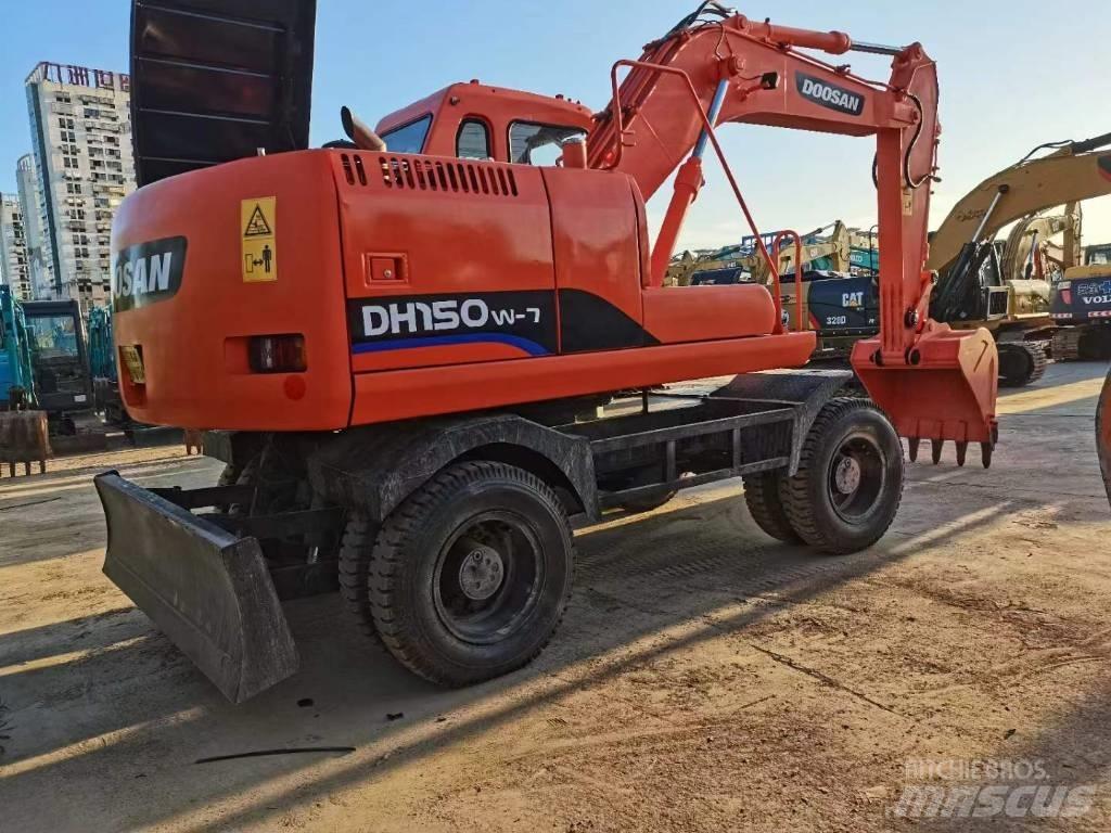 Doosan 150 W-7 Hjulgrävare