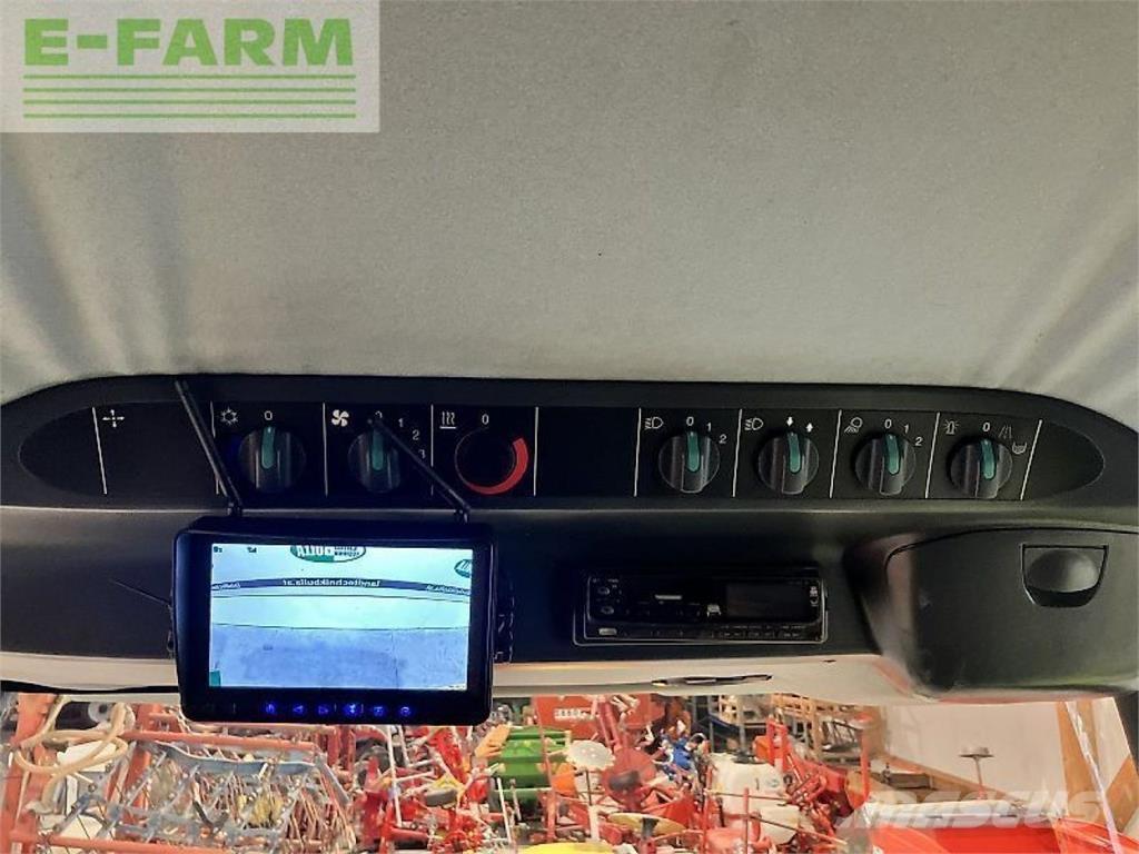 CLAAS medion 330 Skördetröskor