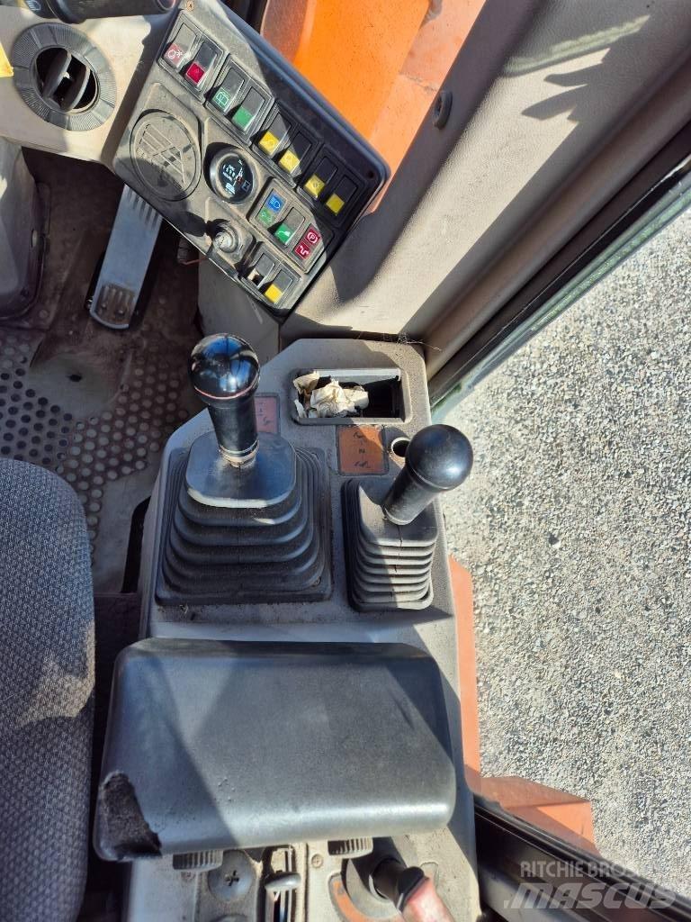 Hitachi FR 130 Hjullastare