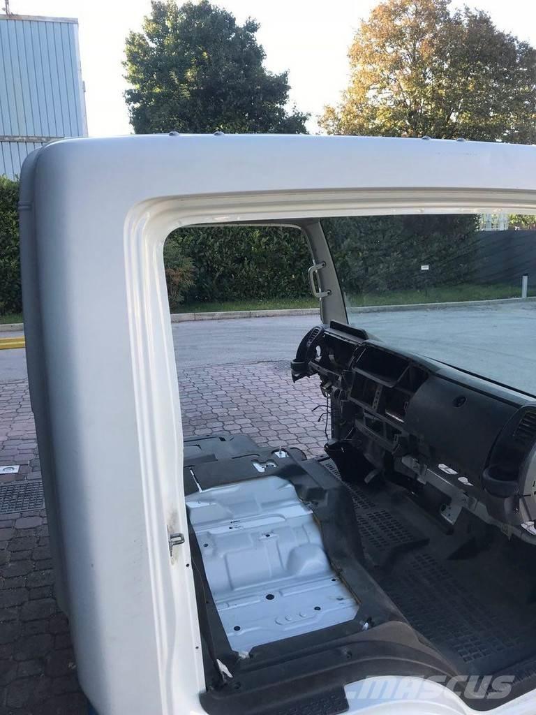 Renault Maxity Hytter och interiör