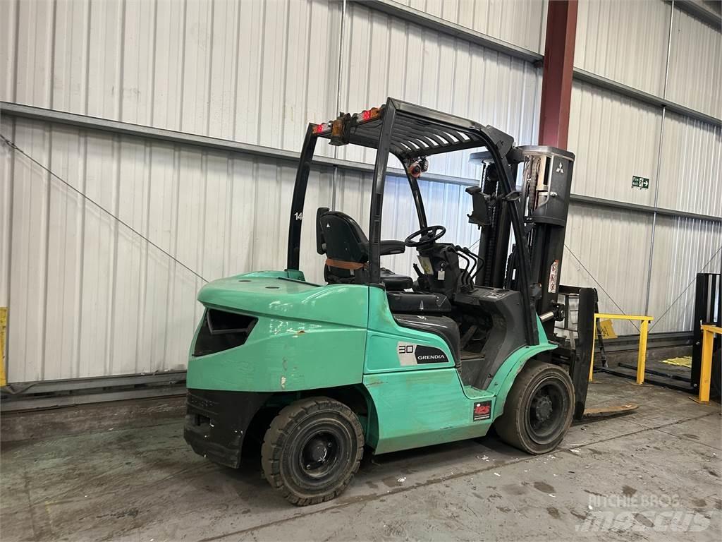 Mitsubishi FD30NT Dieselmotviktstruckar