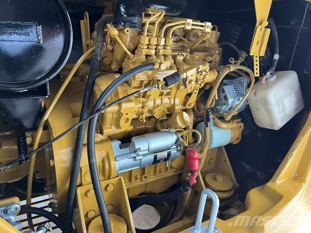 CAT 305.5 Minigrävare < 7t