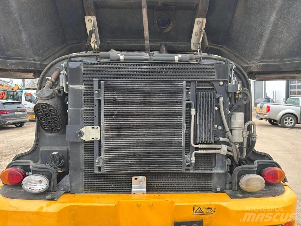 JCB TM 320 S Teleskoplastare
