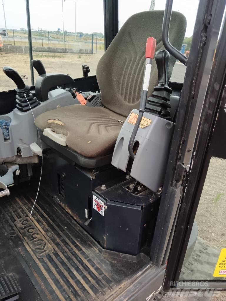 Kubota U 27-4 Minigrävare < 7t