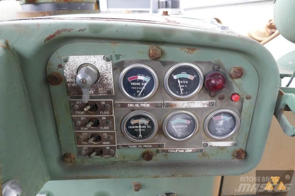 CAT D7F Ex-army Bandschaktare