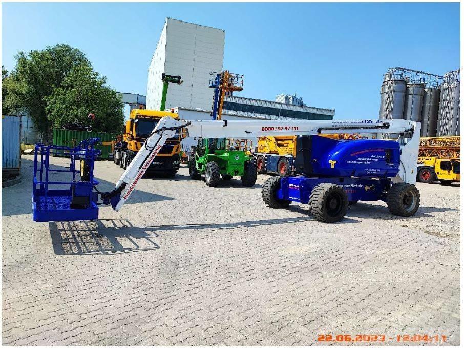 JLG 800 AJ Bomliftar