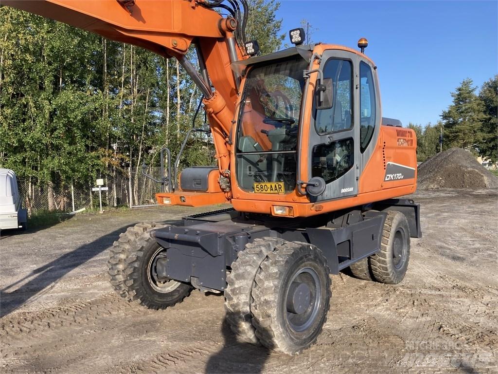 Doosan DX 170 W Hjulgrävare