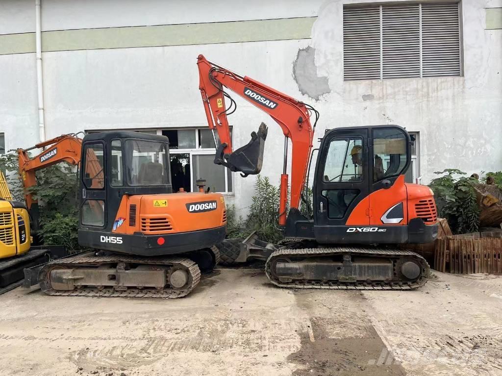 Doosan DX 60-9 C Bandgrävare