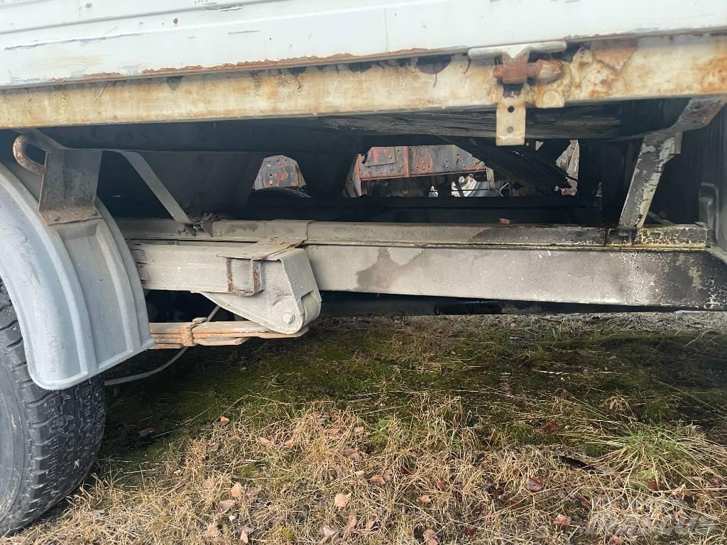 Mercedes-Benz 309D Lätta lastbilar