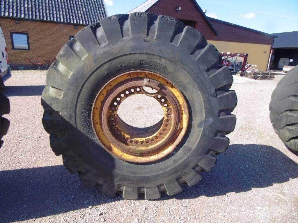  Däck Däck, hjul och fälgar