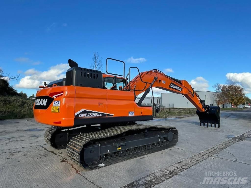 Doosan DX225LC-7 Bandgrävare