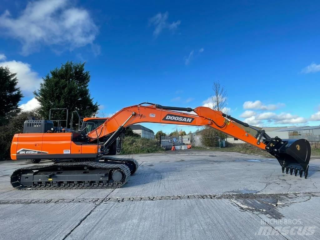 Doosan DX225LC-7 Bandgrävare