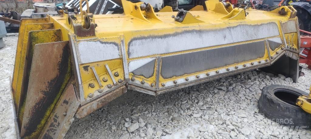 Komatsu D 65 EX-18 Bandschaktare