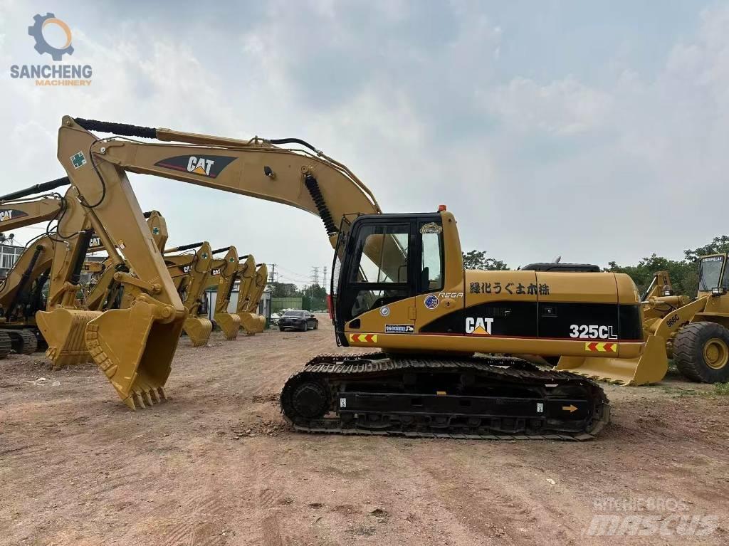 CAT 325 CL Bandgrävare