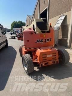 JLG M 450 AJ Bomliftar