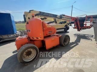 JLG M 450 AJ Bomliftar