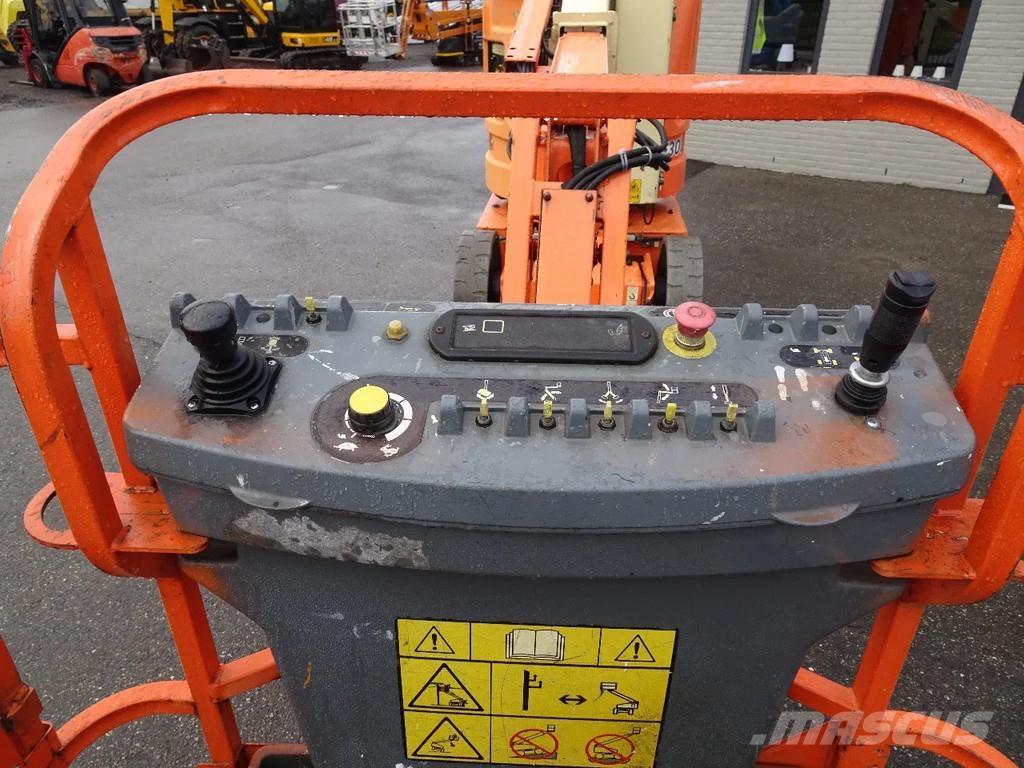 JLG E300AJP Bomliftar