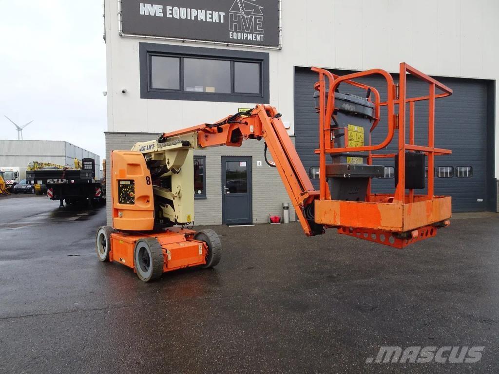 JLG E300AJP Bomliftar
