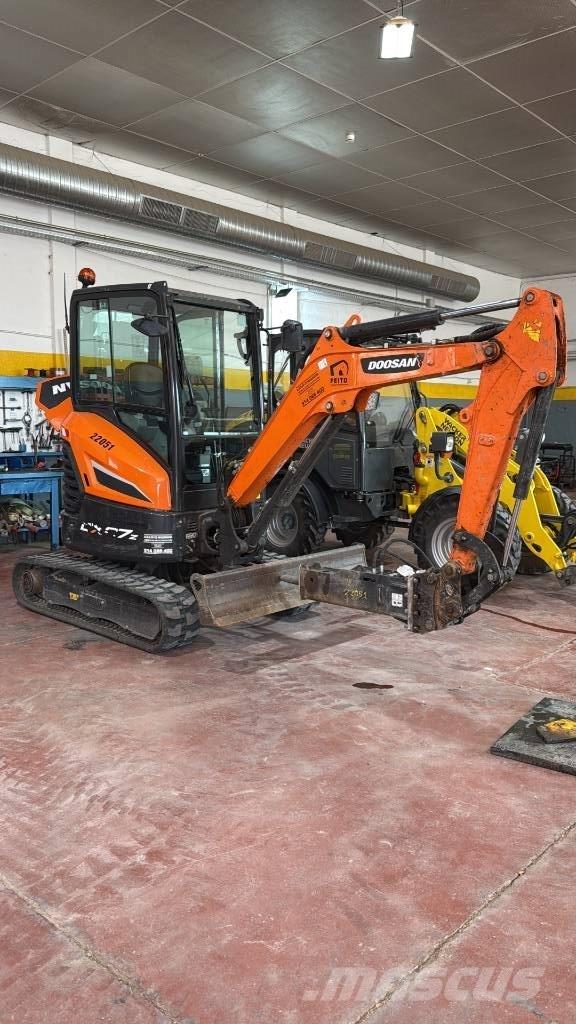 Doosan DX 27 Z Minigrävare < 7t