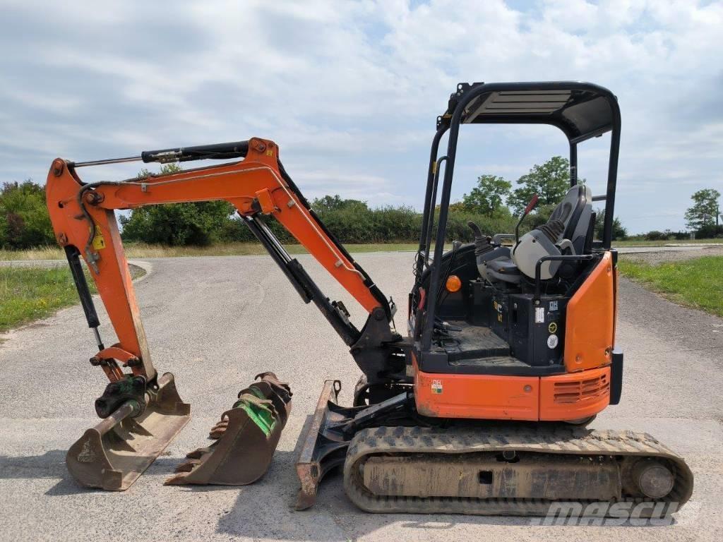 Hitachi ZX 26 U-5A Minigrävare < 7t