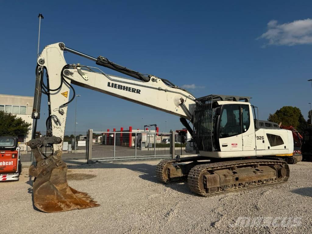 Liebherr R 926 Bandgrävare
