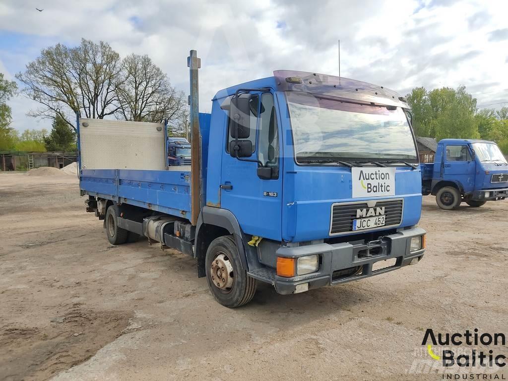 MAN L2000 Flakbilar