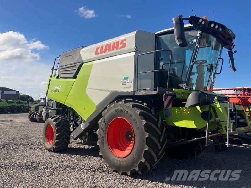 CLAAS TRION 750 Skördetröskor