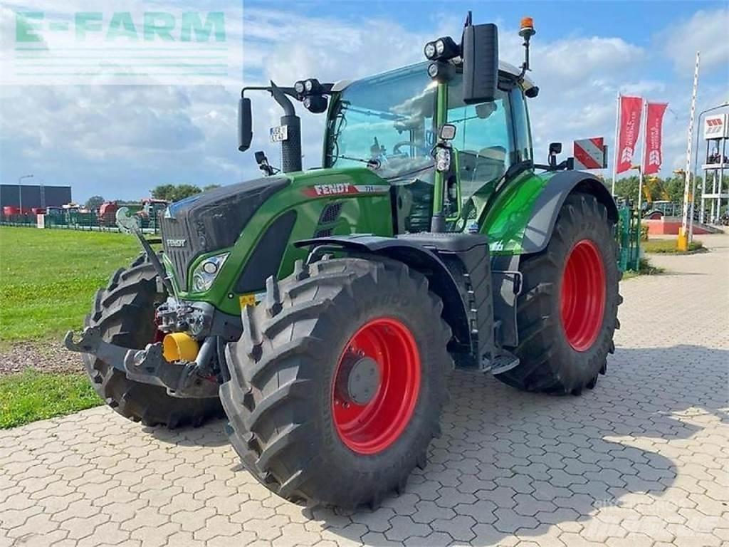 Fendt 724 profi+ Traktorer