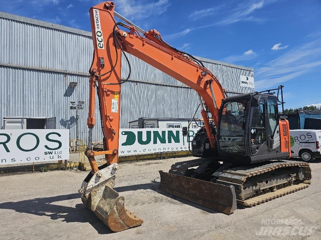 Hitachi ZX 135 US-6 Bandgrävare