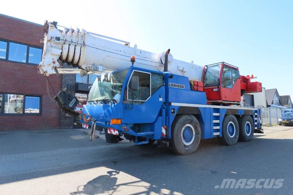 Liebherr LTM 1055-1 Allterrängkranar