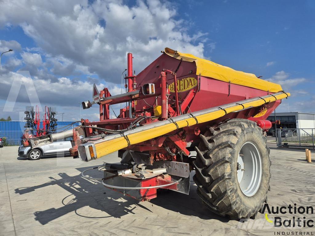 Bredal K 105 Mineralgödselspridare