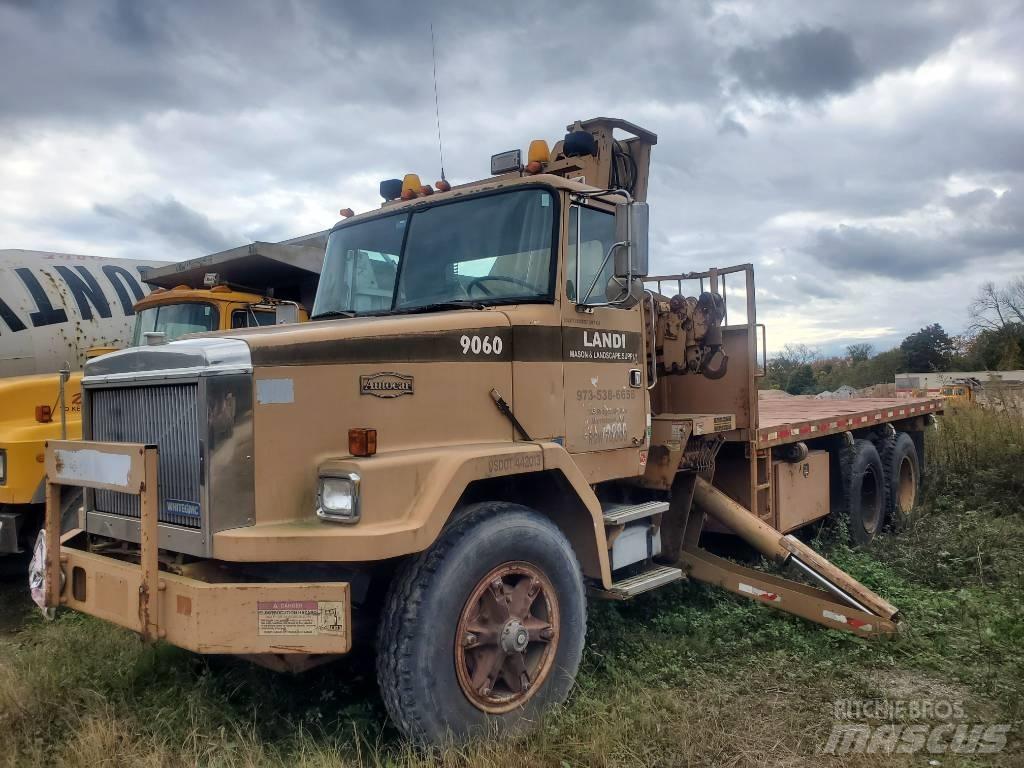 Autocar WHITE ACL64B Kranbilar