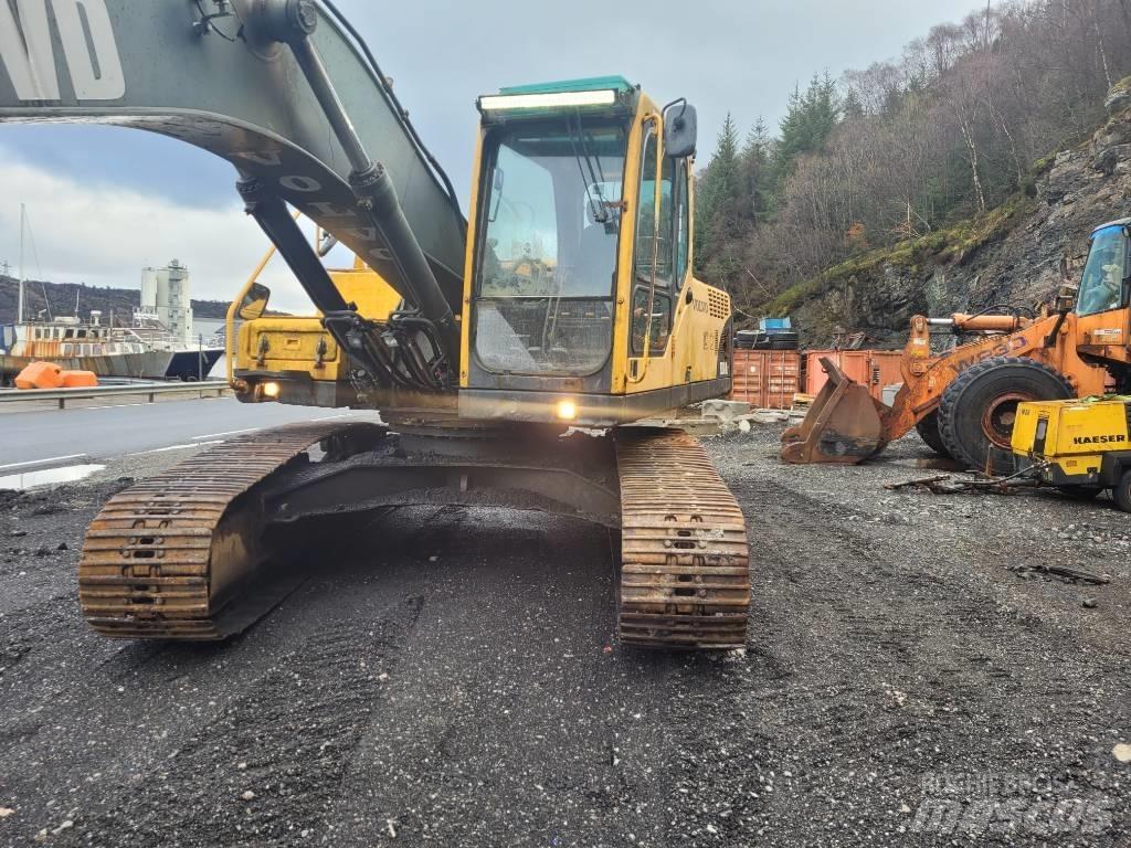 Volvo EC 240 Bandgrävare