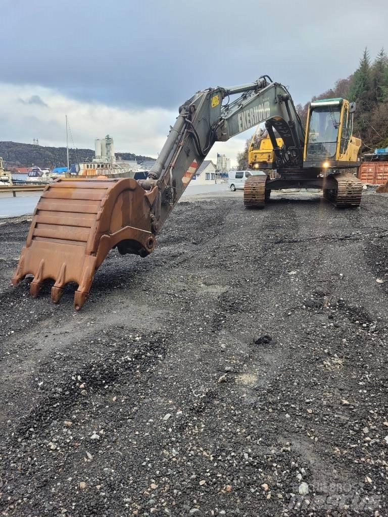 Volvo EC 240 Bandgrävare