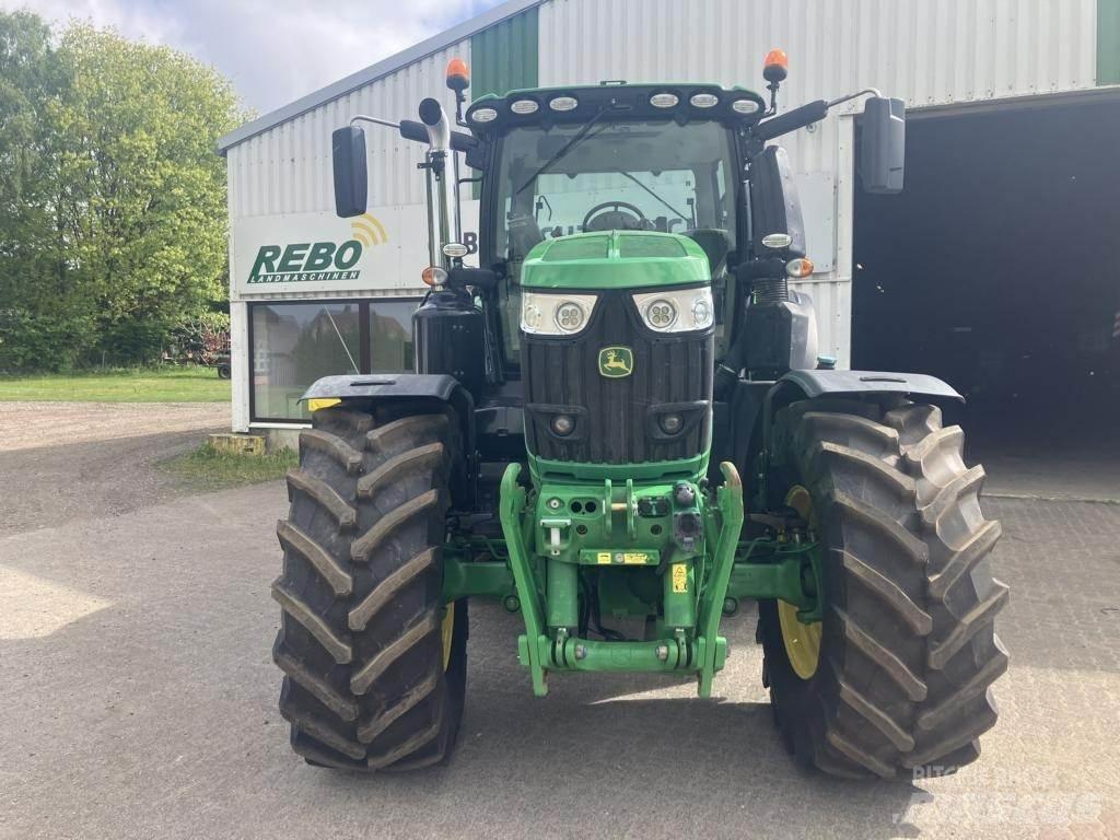 John Deere 6250R Traktorer