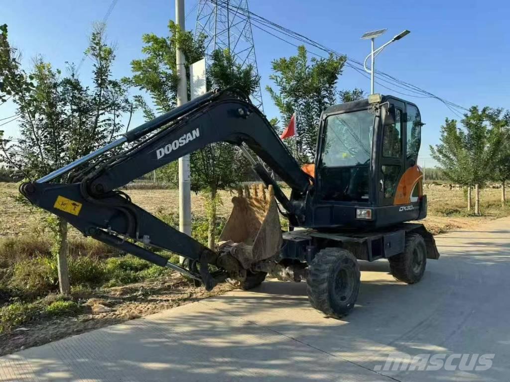 Doosan DX 60 Minigrävare < 7t