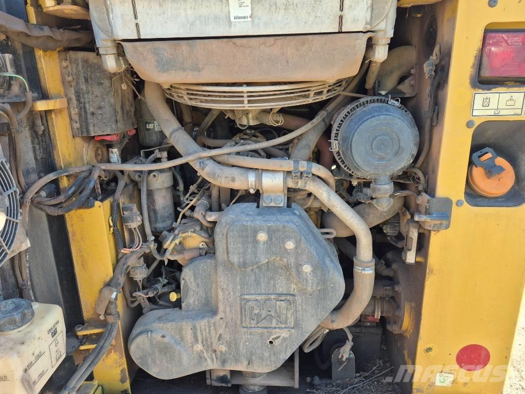 CAT 249 D Kompaktlastare