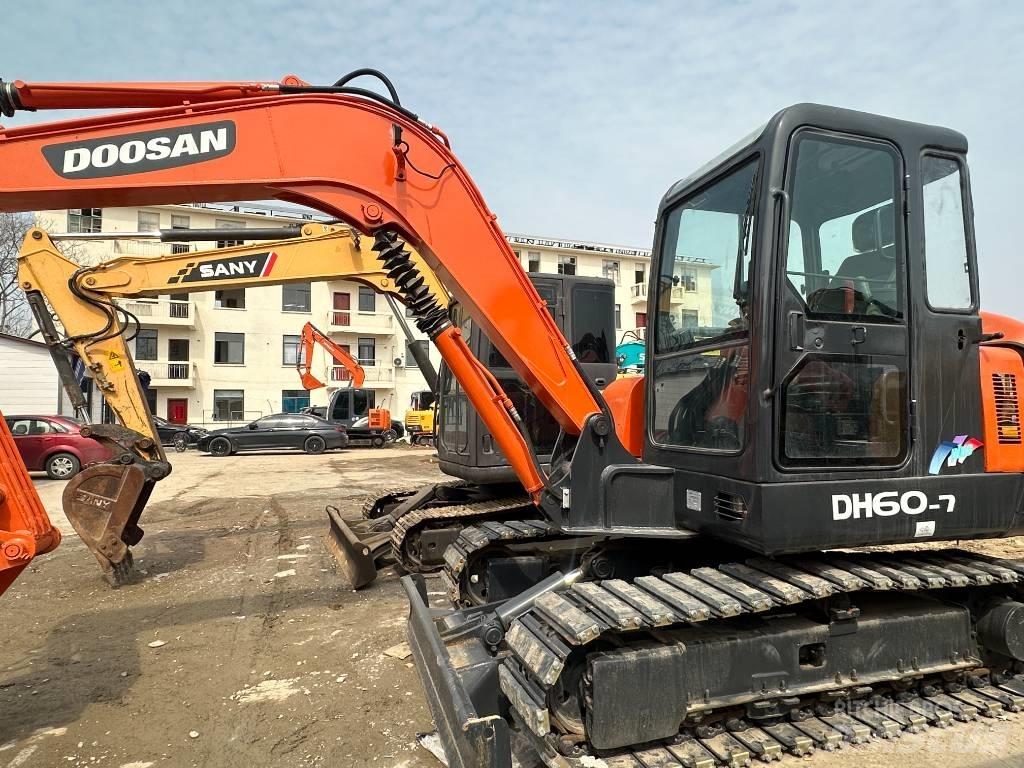 Doosan DH 60 Minigrävare < 7t