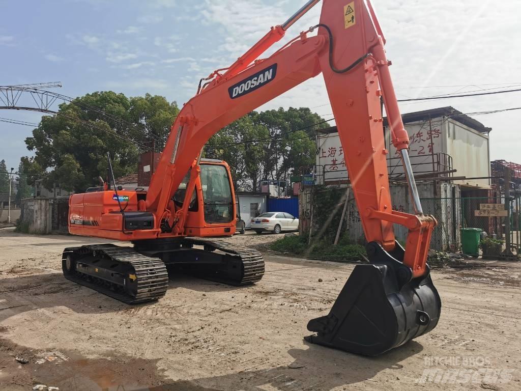 Doosan DH 225 LC-7 Bandgrävare