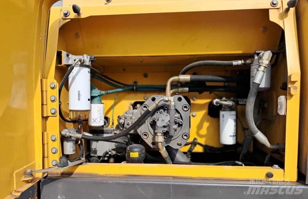 Volvo EC 300 D L Bandgrävare