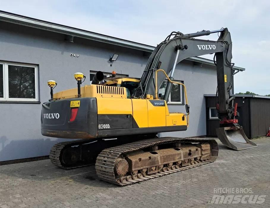 Volvo EC 300 D L Bandgrävare