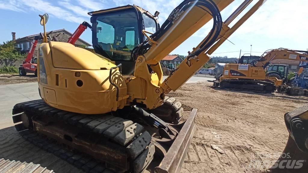 Komatsu PC118MR-8 Bandgrävare