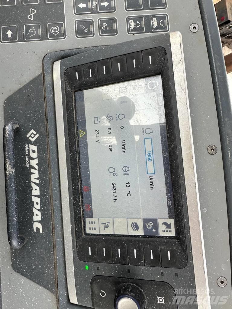 Dynapac SD 1800 W Asfaltsläggningsmaskiner