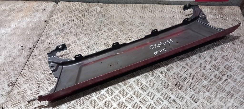 Scania R440  1865181 Hytter och interiör