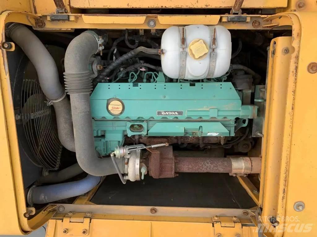 Volvo EC210D Bandgrävare
