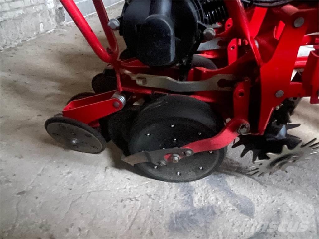 Väderstad TPV 12 Precisionsåmaskiner