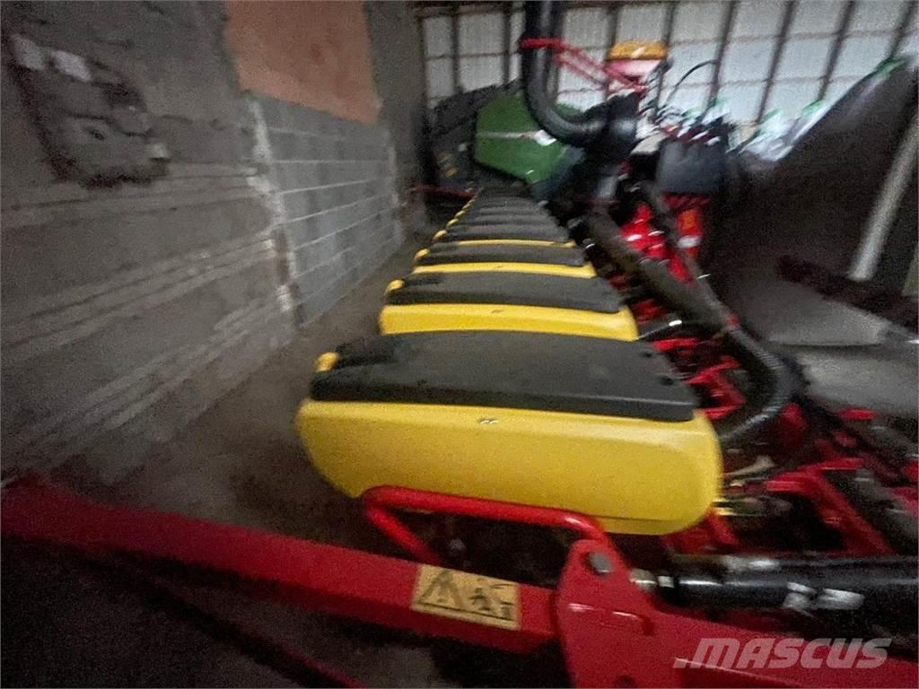 Väderstad TPV 12 Precisionsåmaskiner