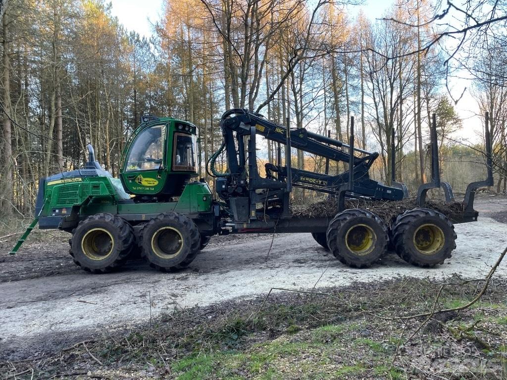John Deere 1110G Skotare