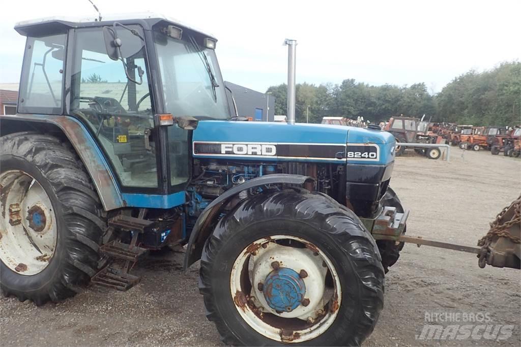Ford 8240 Traktorer