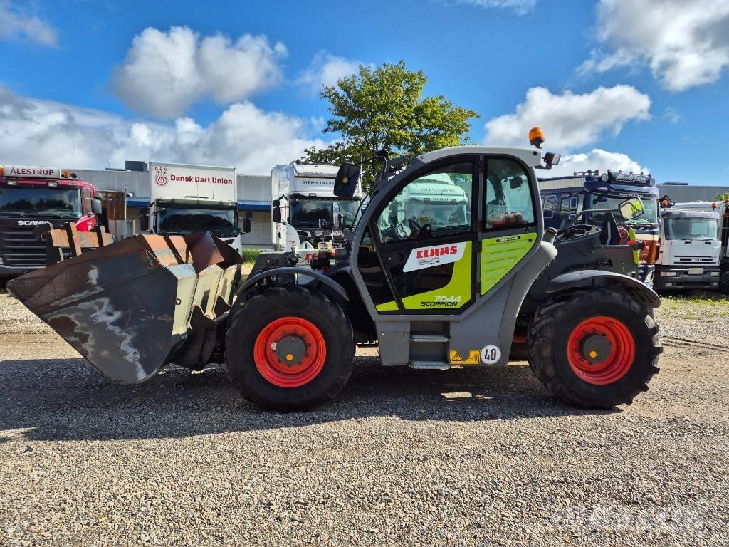 CLAAS Scorpion 7044 Redskapsbärare för lantbruk